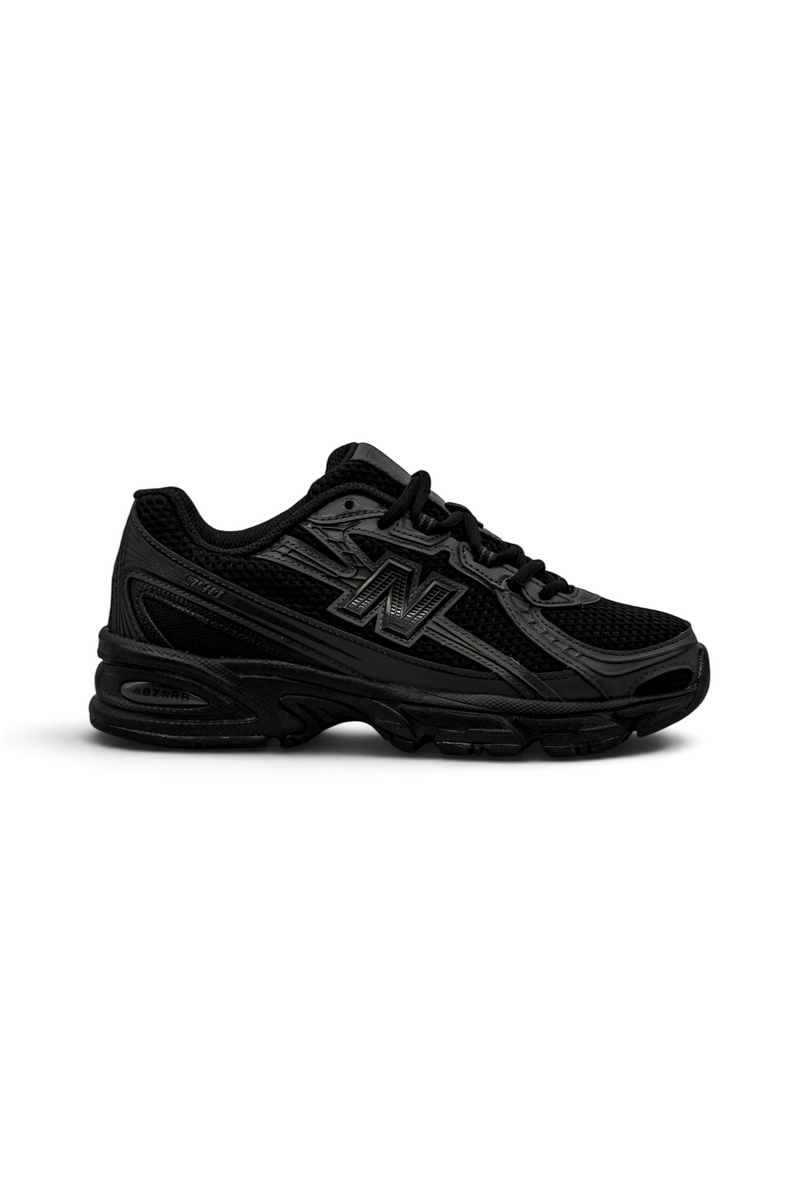 New Balance 740 Triple Black